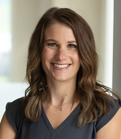 headshot of liza pauquette