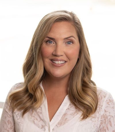 Headshot of Alison Giangrande