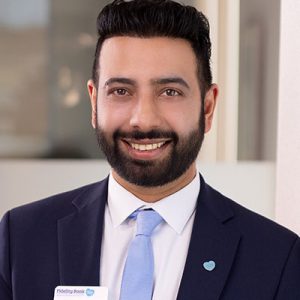 Omar_Mahmood_Headshot